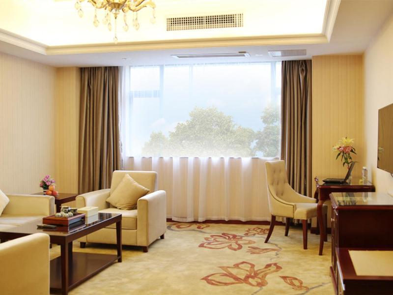 Vienna Hotel Foshan Nanhai City Square Екстер'єр фото
